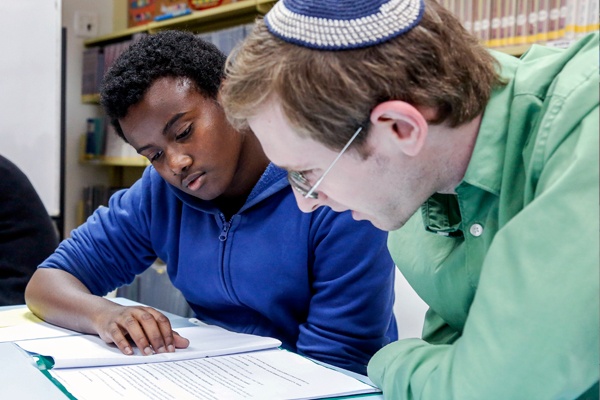Helping immigrants from India integrate into Israeli society
