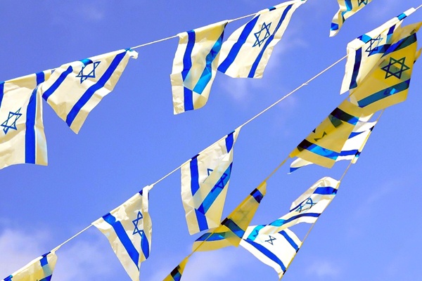 12 Ways to Celebrate Israel’s 70th Birthday