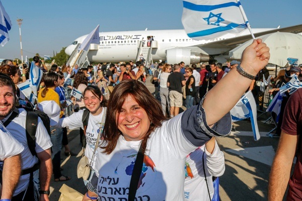 Saving Jews From Conflict Zones In Ukraine