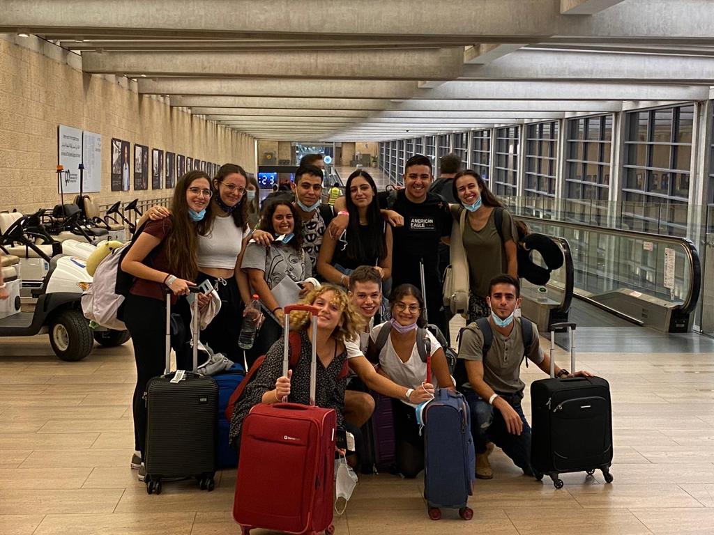 Young Israeli Emissaries Arrive in California Amidst Coronavirus