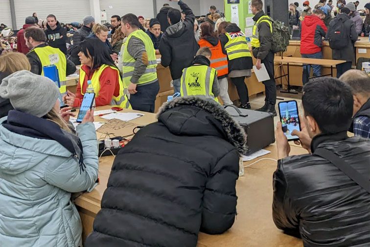 Polish Supermarket Becomes A Transit Station for Refugees